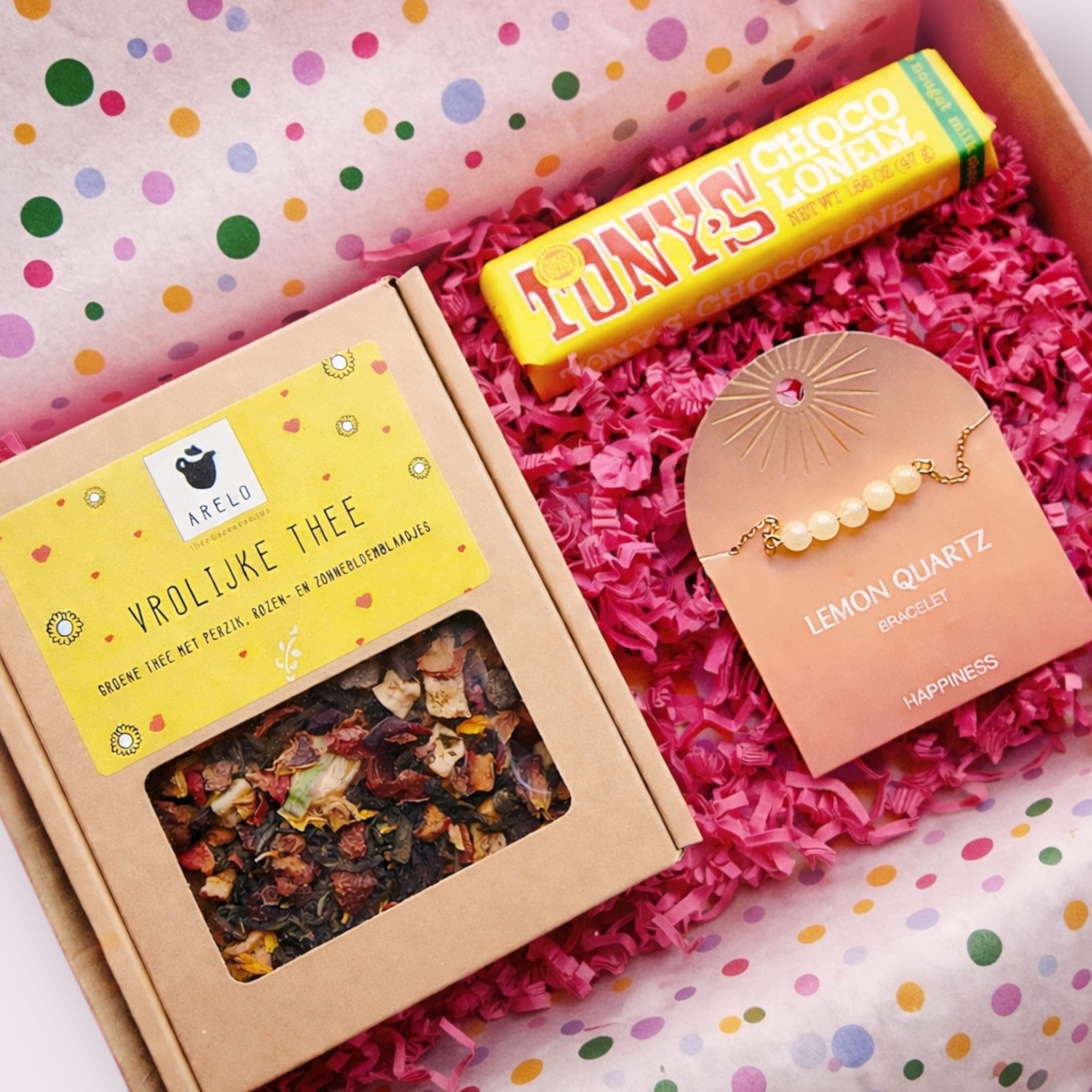 brievenbuscadea met vrolijke thee, tony chocolony en een citroenkwarts armband