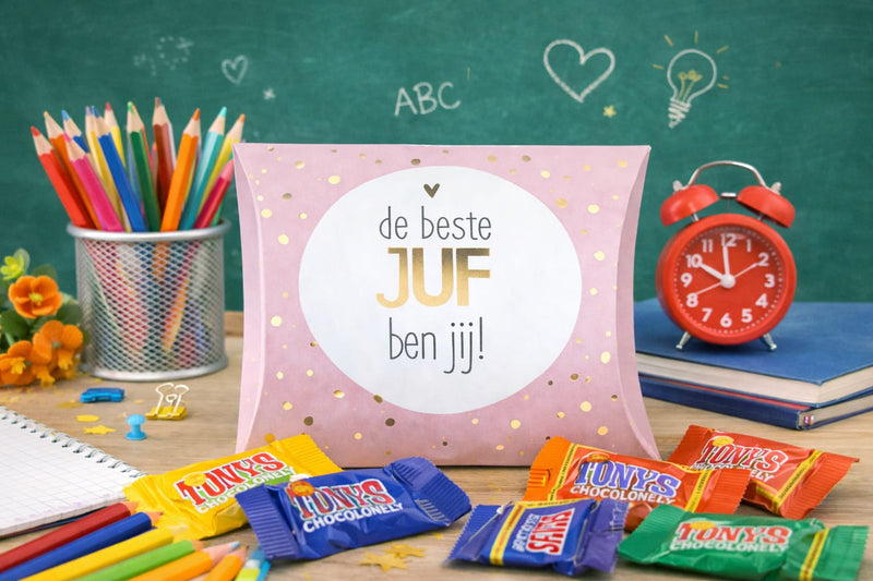 gondeldoosje met de tekst de beste juf ben jij en deze is gevuld met tony chocolony miini's