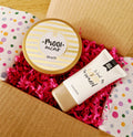 cadeaupakket gevuld met een Bodybutter met de tekst Mooi Mens en een Handcrème met de tekst Jij bent goud waard.