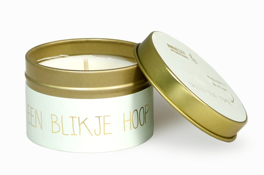 goud blikje gevuld met sojawaskaars en de tekst een blikje hoop