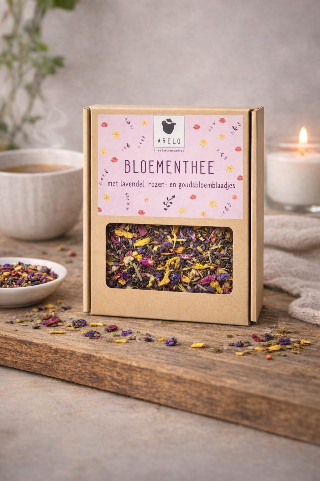 Blütentee - Schwarztee mit Lavendel-, Rosen- und Ringelblumenblättern