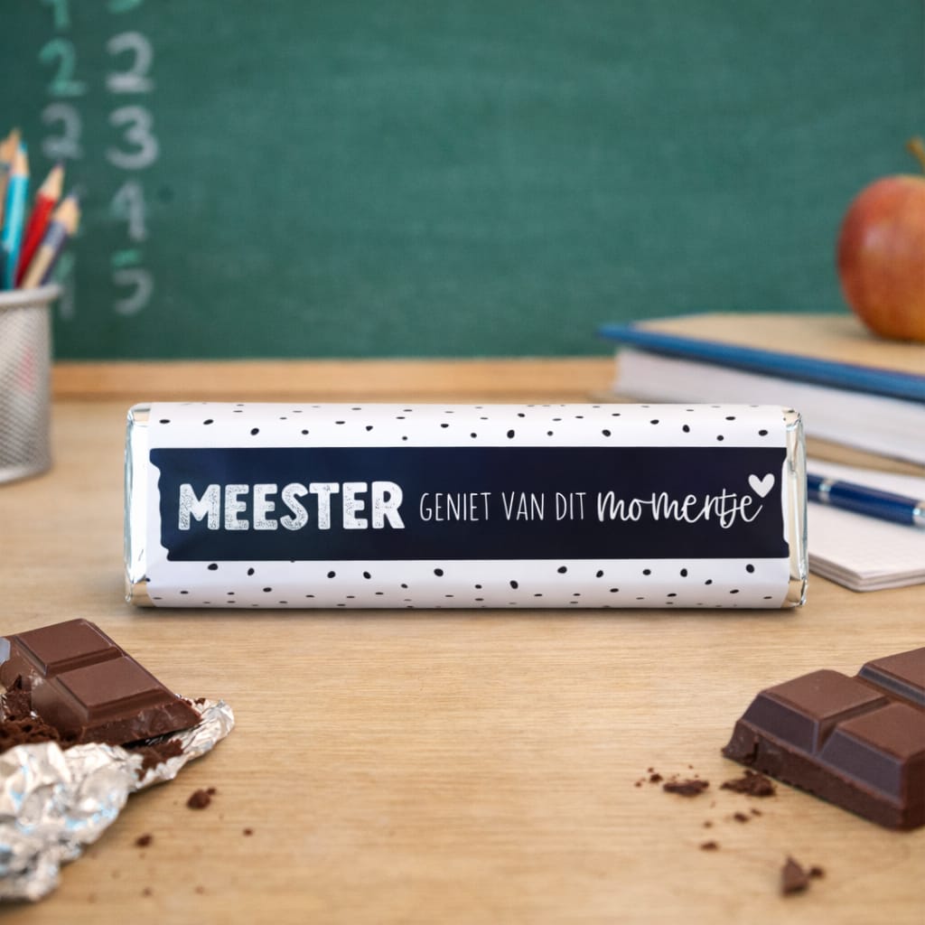 chocoladereep met de tekst meester geniet van dit momentje