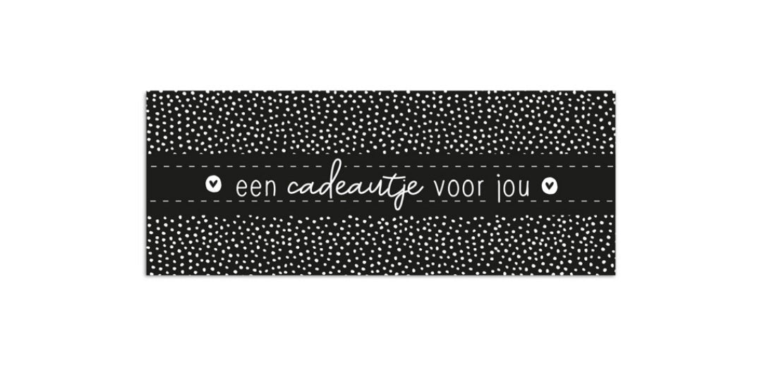 zwart minikaartje met witte tekst een cadeautje voor jou