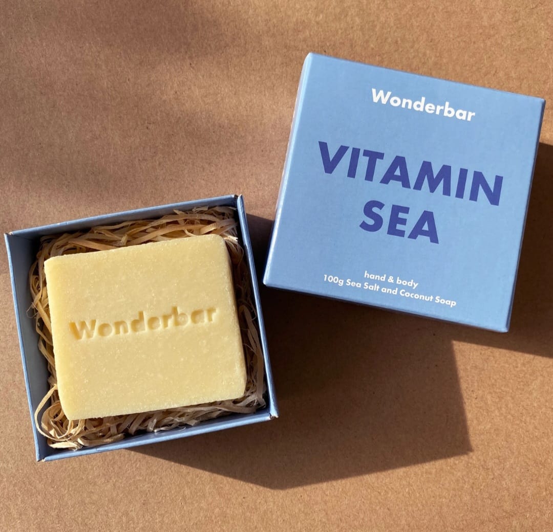 Vitamin sea zeep in een blauw doosje