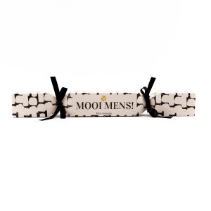 Snoeprol mooi mens gevuld met kleurrijke snoepjes